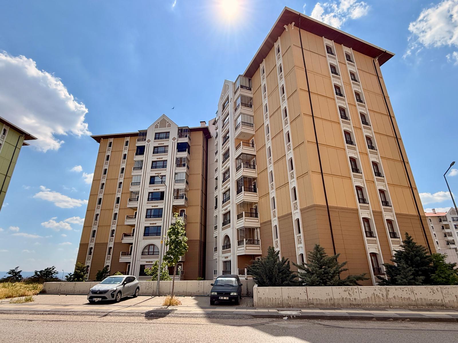 KUZEYKENT TOKİ 563 ETAPTA 3+1 CAM BALKONLU TAPULU 8.KAT SATILIK