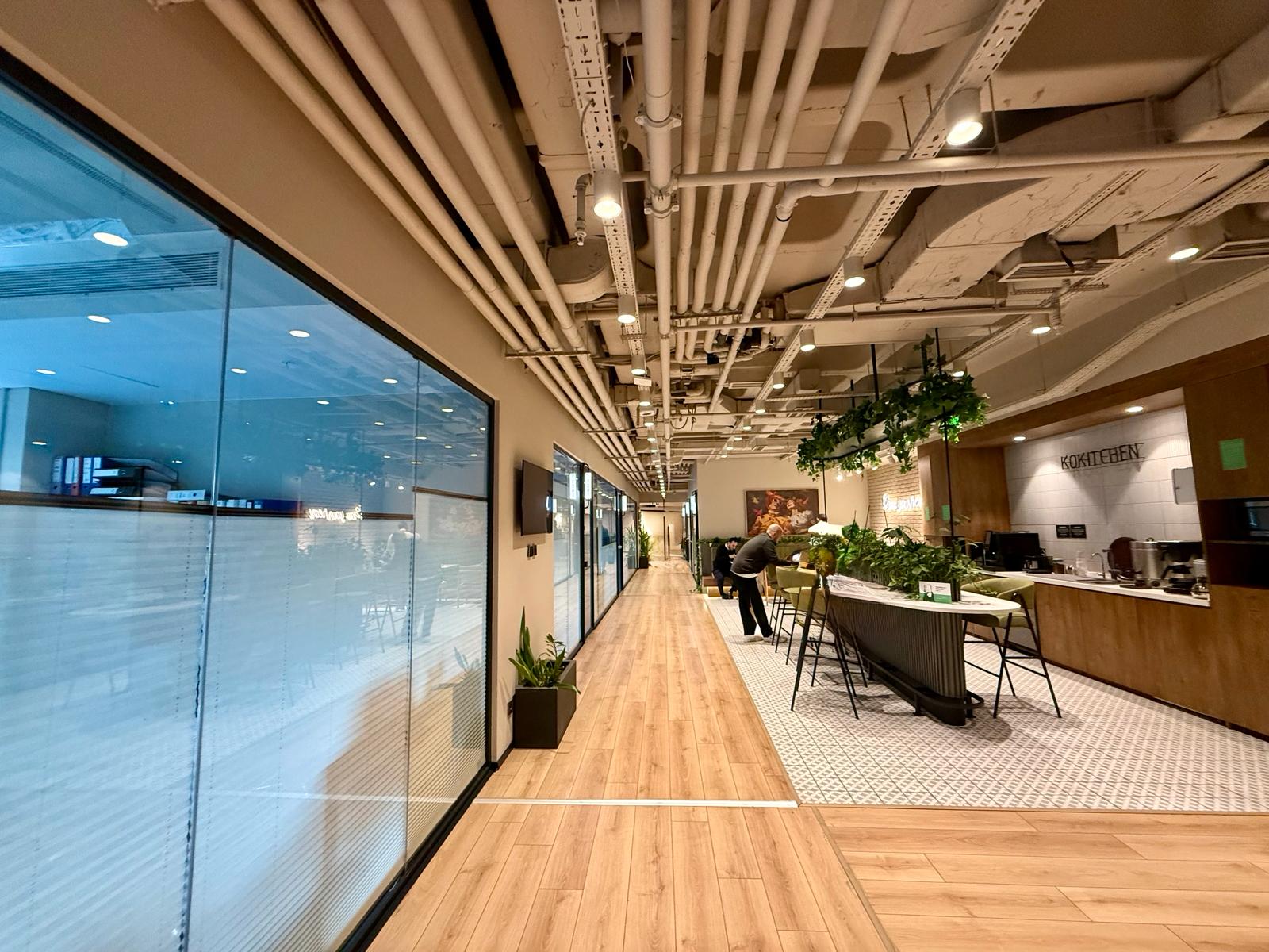 Levent Ferko Signature Kiralık 250m² Eşyalı KDV Avantajlı A+Ofis