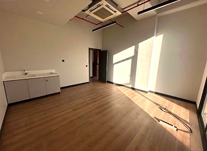 Kağıthane Kiralık Ofis 150m2 Dekorasyonlu Taşınmaya Hazır KDV'li