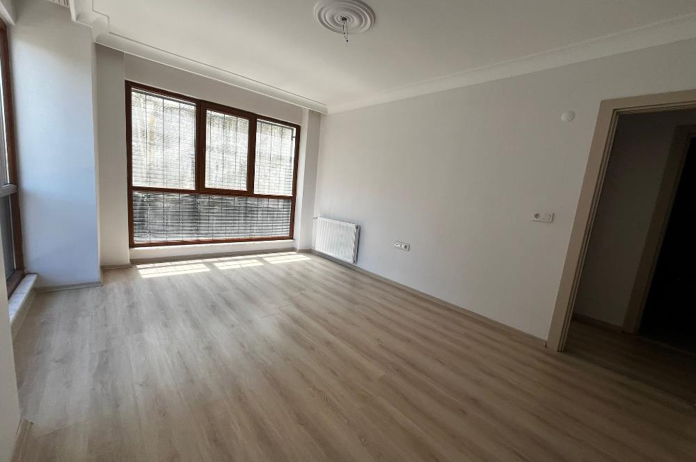Eyüp Esentepe Mah. Kapalı Otopark Boş 2+1 Satılık Daire