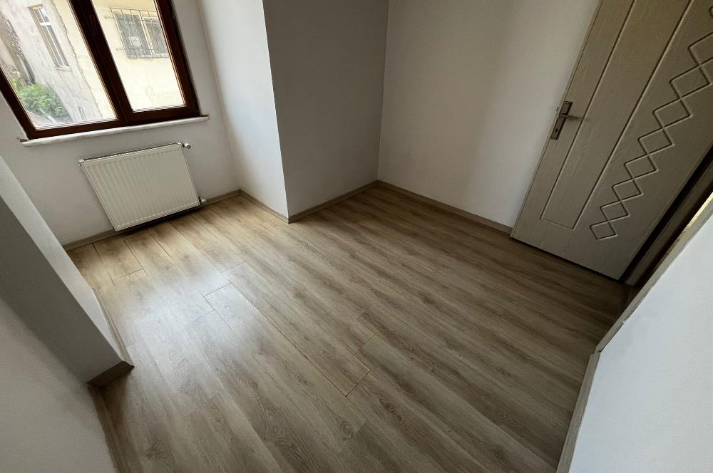 Eyüp Esentepe Mah. Kapalı Otopark Boş 2+1 Satılık Daire