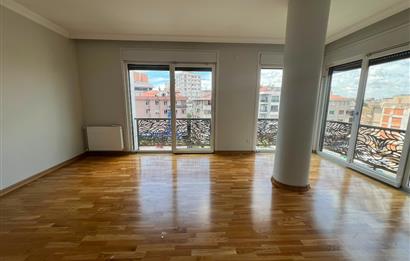 Kadıköy Kızıltoprak'ta 3+1 Kiralık Daire