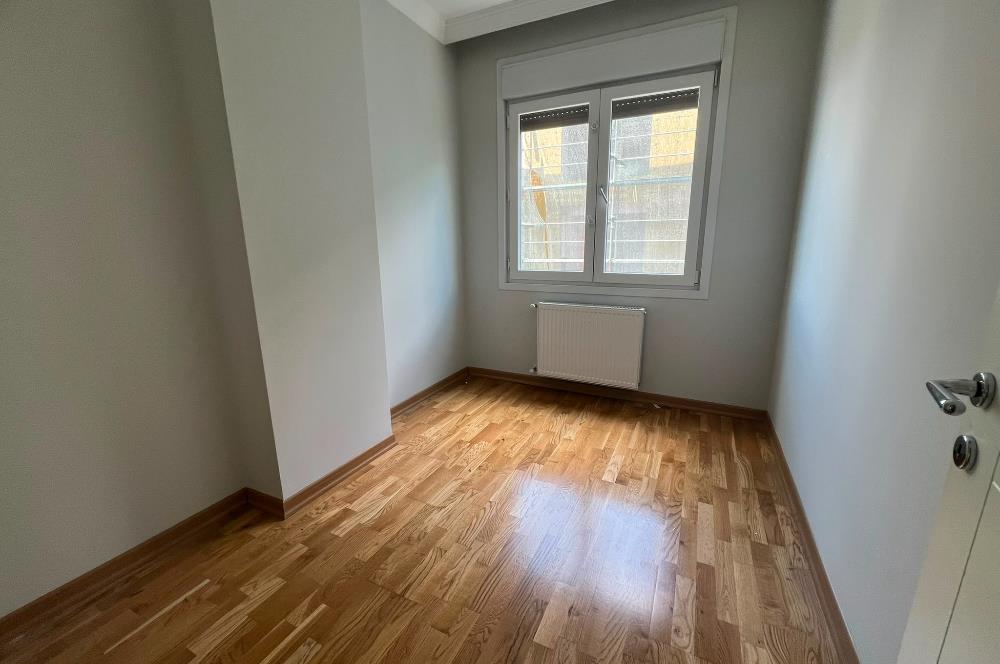 Kadıköy Kızıltoprak'ta 3+1 Kiralık Daire