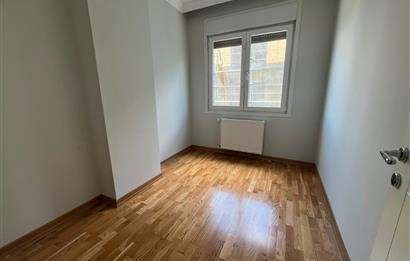 Kadıköy Kızıltoprak'ta 3+1 Kiralık Daire