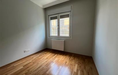 Kadıköy Kızıltoprak'ta 3+1 Kiralık Daire