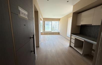 Sahrayıcedit Altower Rezidans ta Lüks 1+1 Kiralık İş Yeri