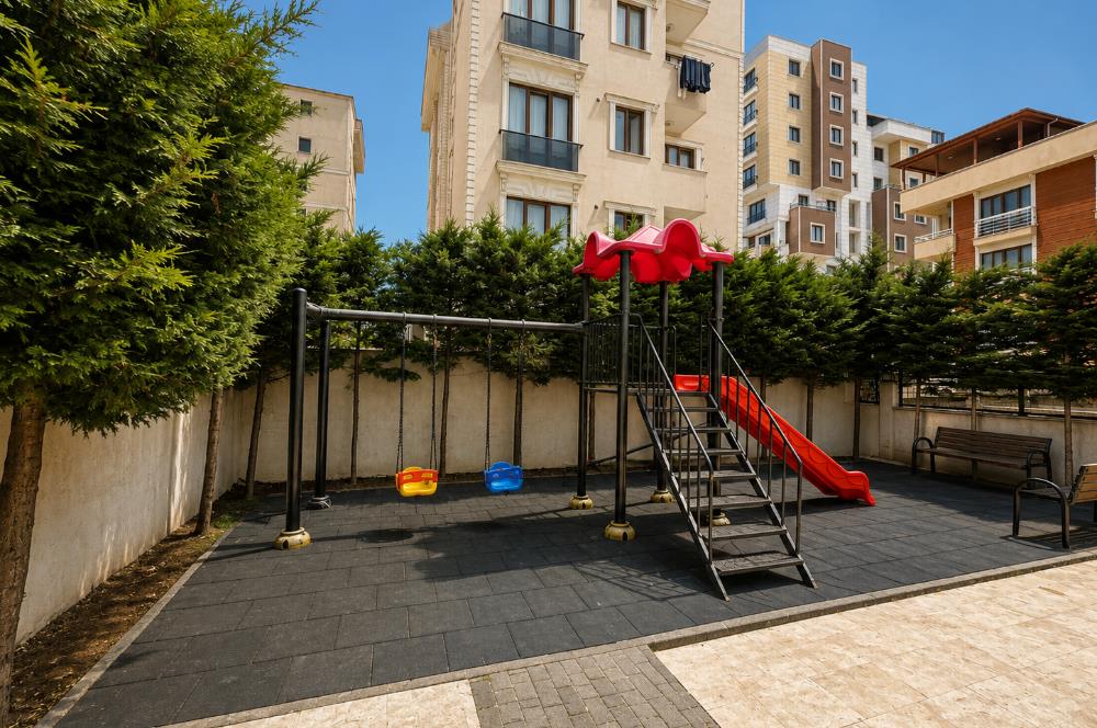 KURTKÖY METROYA YÜRÜME MESAFESİ AKKULE 1 SATILIK BALKONLU 2+1 EV