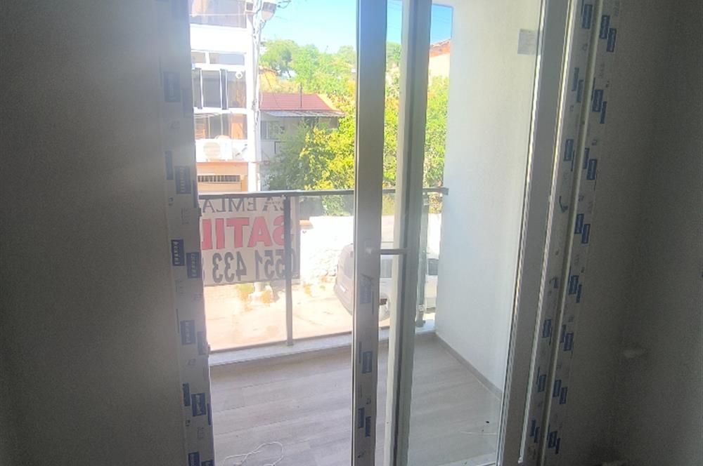 Çiğli'de Sıfır Bina 2+1 Amerikan Mutfaklı Satılık Daire