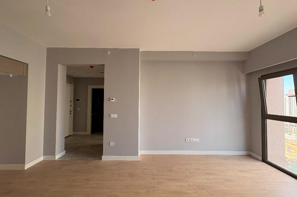 C21 ROOF 16.ETAP YÜKSEK KAT MİLLET BAHÇE MANZARALI 1+1 KİRALIK