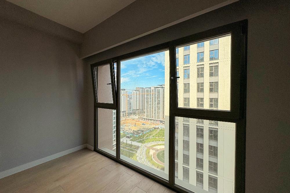 C21 ROOF 16.ETAP YÜKSEK KAT MİLLET BAHÇE MANZARALI 1+1 KİRALIK