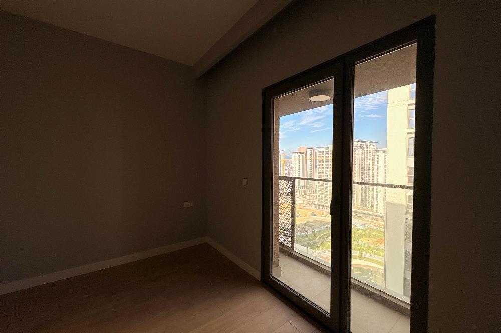 C21 ROOF 16.ETAP YÜKSEK KAT MİLLET BAHÇE MANZARALI 1+1 KİRALIK