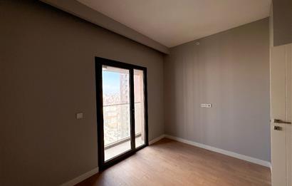 C21 ROOF 16.ETAP YÜKSEK KAT MİLLET BAHÇE MANZARALI 1+1 KİRALIK