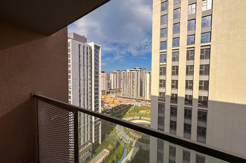 C21 ROOF 16.ETAP YÜKSEK KAT MİLLET BAHÇE MANZARALI 1+1 KİRALIK