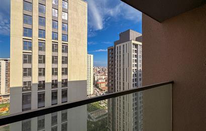 C21 ROOF 16.ETAP YÜKSEK KAT MİLLET BAHÇE MANZARALI 1+1 KİRALIK