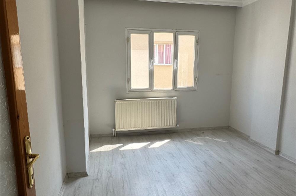 Altay Mahallesinde Tadilatlı Doğalgazlı Daire