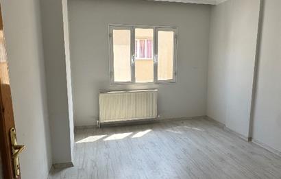 Altay Mahallesinde Tadilatlı Doğalgazlı Daire
