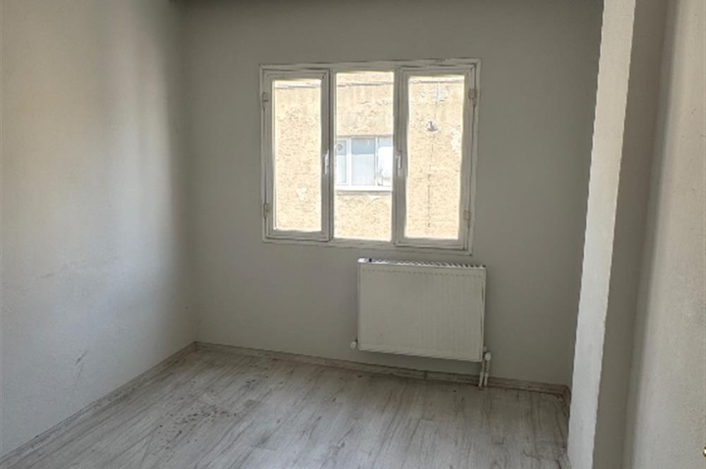 Altay Mahallesinde Tadilatlı Doğalgazlı Daire