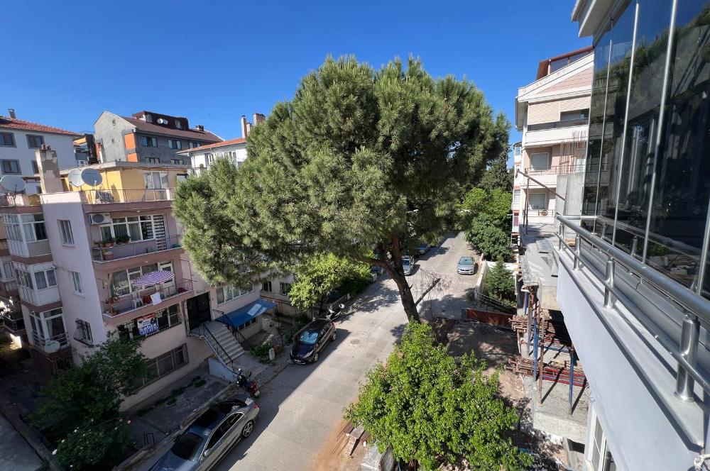 ATATÜRK MAH BANDIRMA CAD ÜZERİNDE ARA KAT SATILIK 3+1 DAİRE
