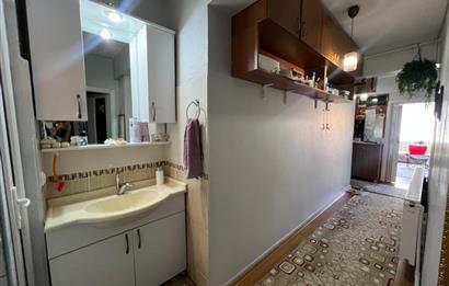 ATATÜRK MAH BANDIRMA CAD ÜZERİNDE ARA KAT SATILIK 3+1 DAİRE