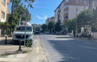 Atakent'te Metro Yakını, 4 Balkonlu, Kiralık 3+1 Daire