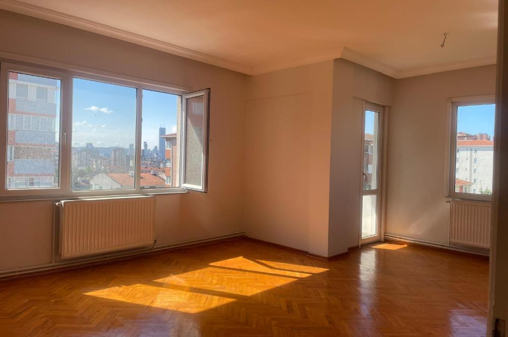 Atakent'te Metro Yakını, 4 Balkonlu, Kiralık 3+1 Daire