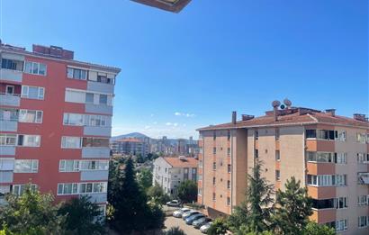 Atakent'te Metro Yakını, 4 Balkonlu, Kiralık 3+1 Daire