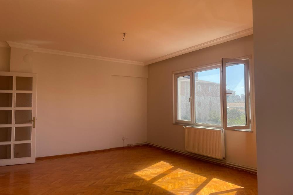 Atakent'te Metro Yakını, 4 Balkonlu, Kiralık 3+1 Daire