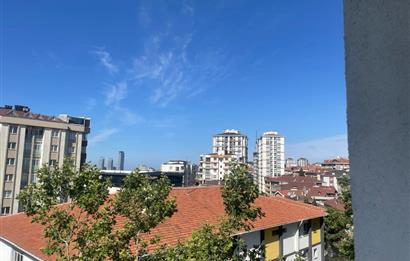 Atakent'te Metro Yakını, 4 Balkonlu, Kiralık 3+1 Daire