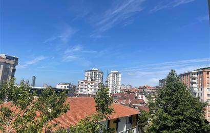 Atakent'te Metro Yakını, 4 Balkonlu, Kiralık 3+1 Daire