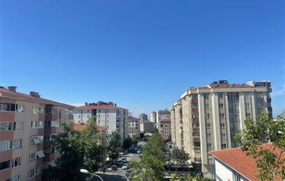 Atakent'te Metro Yakını, 4 Balkonlu, Kiralık 3+1 Daire