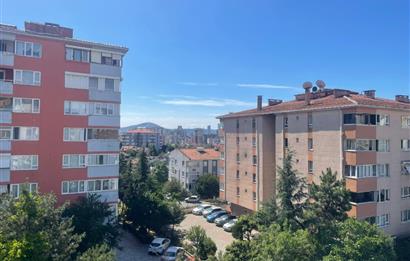 Atakent'te Metro Yakını, 4 Balkonlu, Kiralık 3+1 Daire