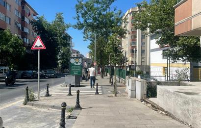 Atakent'te Metro Yakını, 4 Balkonlu, Kiralık 3+1 Daire