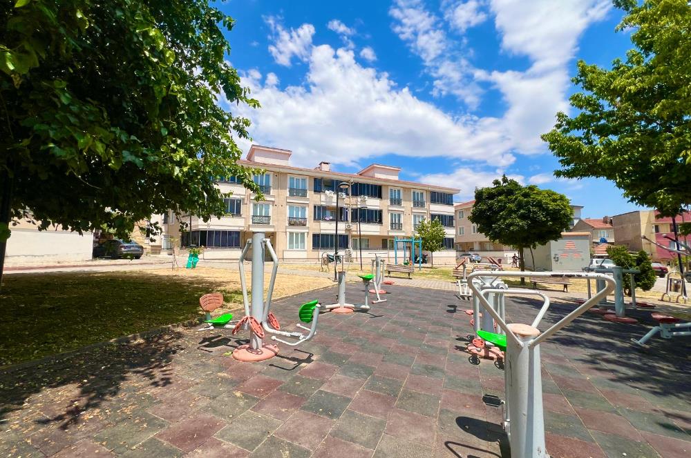 ÇEVREYOLU CD. ÜZERİ PARK KARŞISI SATILIK ARA KAT 3+1 DAİRE