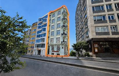 Beyoğlu İnönü Caddesi'nde Komple Satılık 7 Katlı Bina