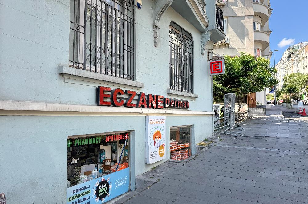 Beyoğlu İnönü Caddesi'nde Komple Satılık 7 Katlı Bina