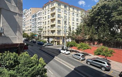 Beyoğlu İnönü Caddesi'nde Komple Satılık 7 Katlı Bina