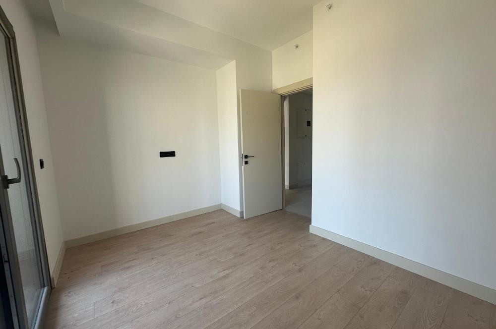 C21 ROOF MİLLET BAHÇESİ MANZARALI KİRALIK 1+1 DAİRE