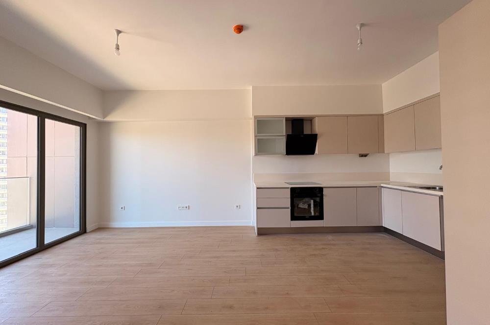 C21 ROOF FİKİRTEPE 5.ETAP AKASYA CEPHE ÇİFT BANYOLU 2+1 KİRALIK