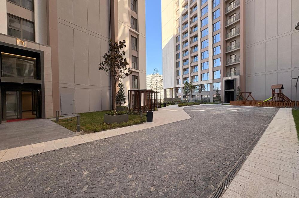 C21 ROOF FİKİRTEPE 5.ETAP AKASYA CEPHE ÇİFT BANYOLU 2+1 KİRALIK