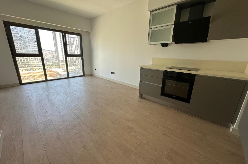 C21 ROOF MİLLET BAHÇESİ MANZARALI KİRALIK 1+1 DAİRE