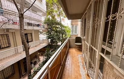 Alsancak’ta Merkezi Konumlu Yenilenmiş ve Eşyalı 2+1 Kiralık