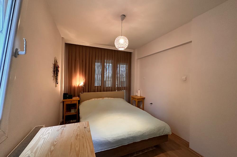 Alsancak’ta Merkezi Konumlu Yenilenmiş ve Eşyalı 2+1 Kiralık