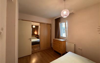 Alsancak’ta Merkezi Konumlu Yenilenmiş ve Eşyalı 2+1 Kiralık
