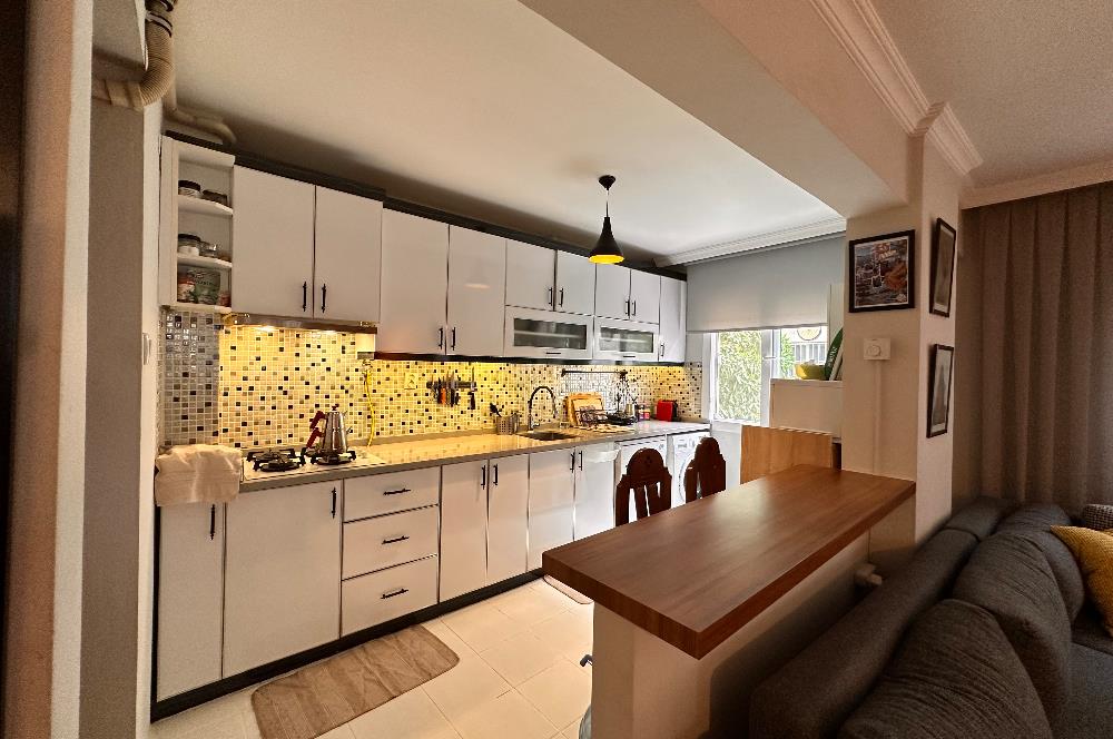 Alsancak’ta Merkezi Konumlu Yenilenmiş ve Eşyalı 2+1 Kiralık