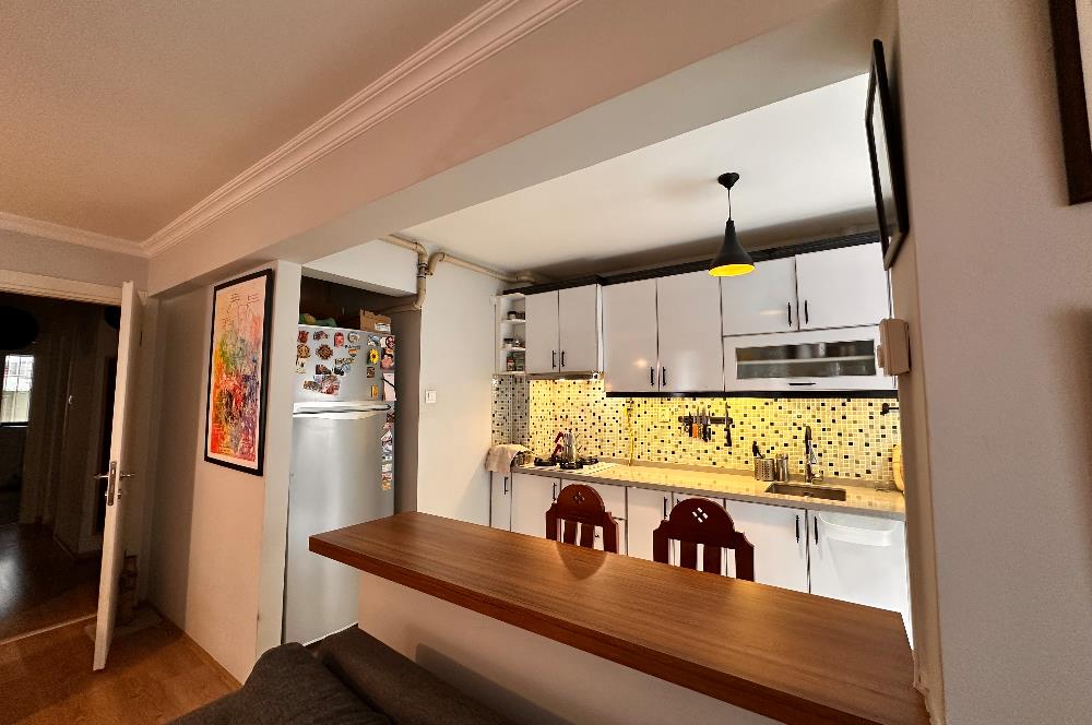 Alsancak’ta Merkezi Konumlu Yenilenmiş ve Eşyalı 2+1 Kiralık