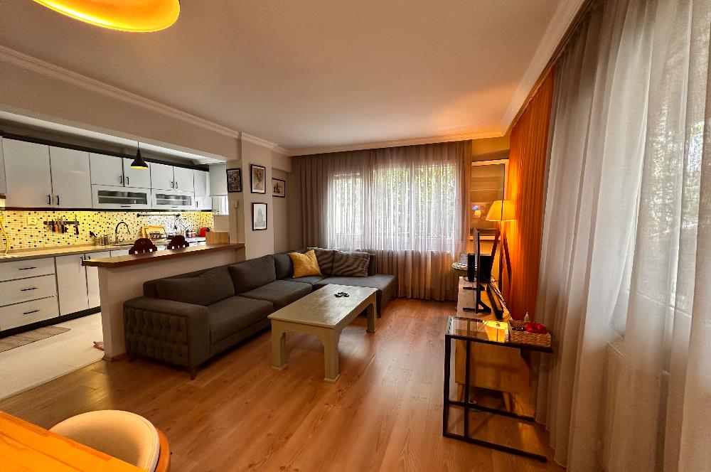 Alsancak’ta Merkezi Konumlu Yenilenmiş ve Eşyalı 2+1 Kiralık
