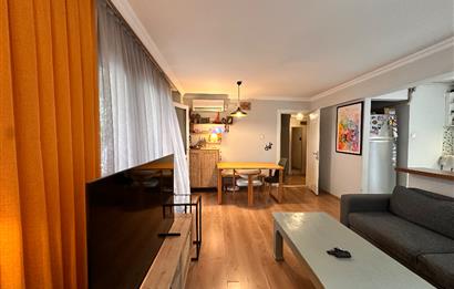 Alsancak’ta Merkezi Konumlu Yenilenmiş ve Eşyalı 2+1 Kiralık