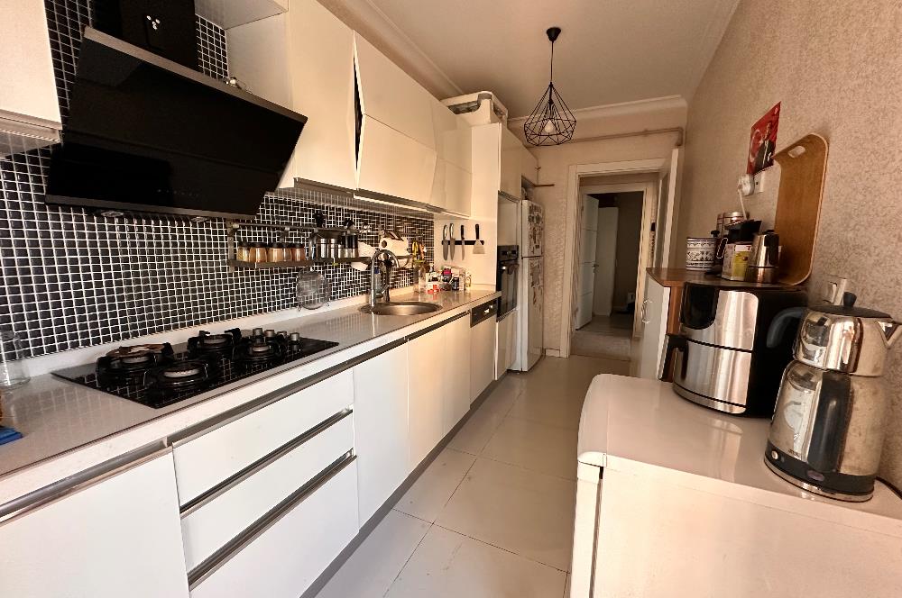 Yalı Mahallesi Kapalı Otoparklı Ebeveyn Banyolu 3+1 Satılık