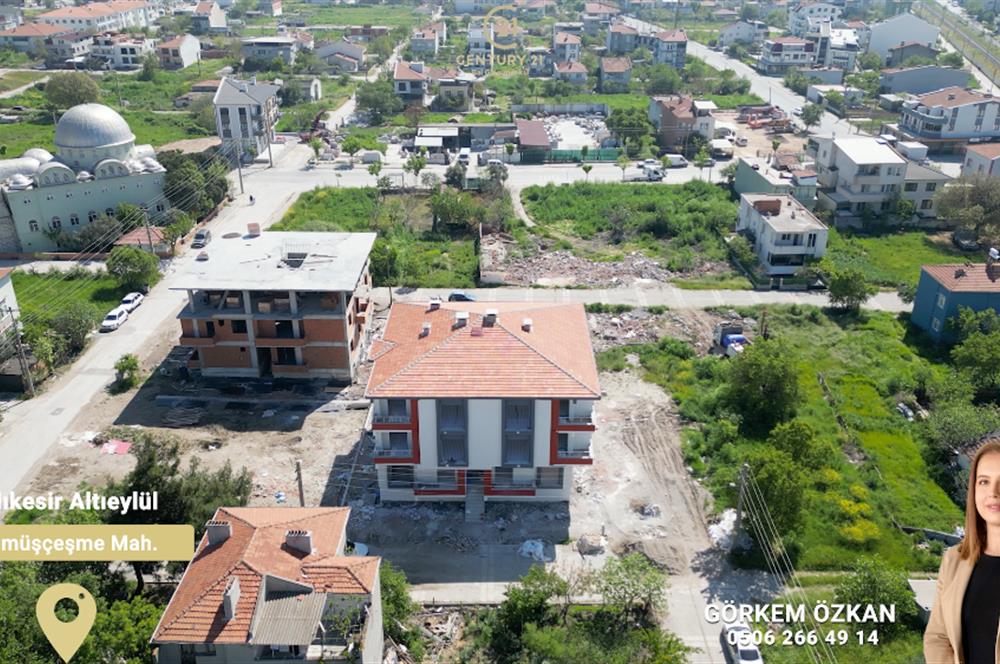 CENTURY21 BAL'DAN GÖKDENİZ CADDESİ YAKINI GENİŞ 2+1