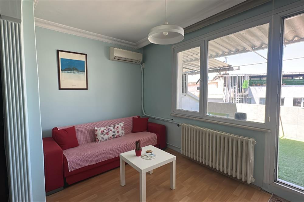 Beşiktaş Serencbey'de Deniz Manzaralı Teraslı Eşyalı 2+1 Kiralık